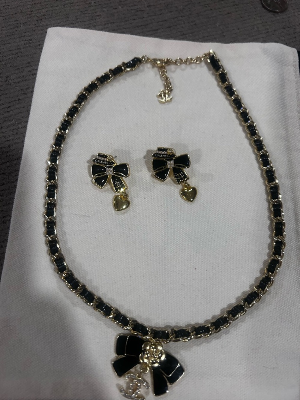 Gold and Black inspired Bow Pendant Necklace with Matching Earrings, NEW - Picture 7 of 12